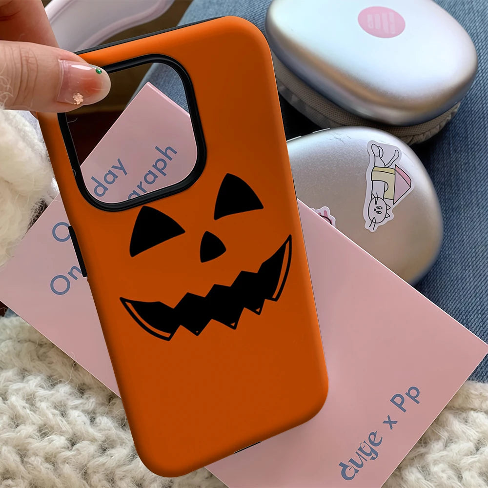 Pumpkin Grin Halloween iPhone 17 Case
